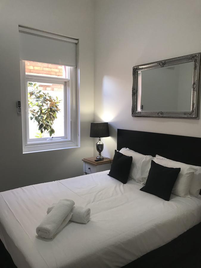 Crown Cbd Motel - City Location Бендиго Экстерьер фото